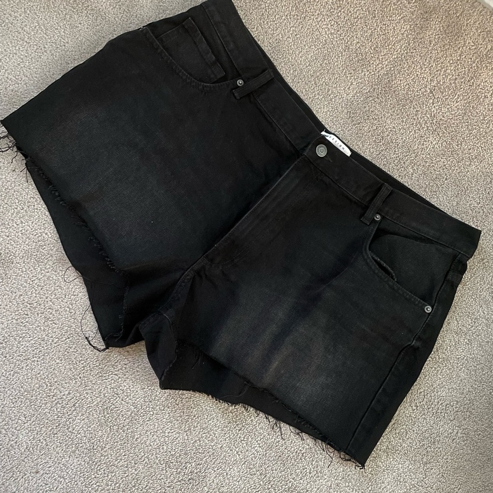 Women’s ASOS Denim Shorts - 🖤 Black Size 18-20